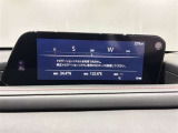 ディスプレイオーディオを装備。スマホとクルマをつなぐことで、これまでのナビに加えて、いろんなサービスが楽しめます。