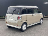 プライバシ-ガラスが装備されています。外を見るときは気にならずに、後方車両から車内が見えにくい設計です。