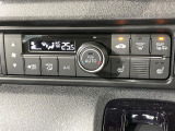 【シートヒーター】寒い日に重宝するシートヒーター!エアコンより早く温まってくれるので寒がりの人も安心ですね♪エアコンの温風は乾燥するから苦手、という方にもをおすすめです。