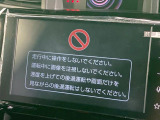 【9インチ ディスプレイオーディオ】大画面ディスプレイへお持ちのスマートフォンと連携して、ナビやbluetoothでの音楽再生が可能です♪デザインはもちろん操作性も良好!別途ナビ機能の取付可能です♪