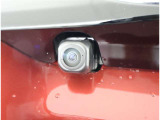 バックカメラが付いているので後方確認が非常にしやすいです。今や運転初心者も熟練者も必須装備!ついていて損はないですね♪