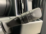 車外の明るさによって自動で点灯・消灯するオートライト