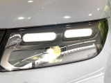 【ダブルファンクションターンランプ付きLEDヘッドライト】人気上昇中のダブルファンクションターンランプを装備!ウィンカーとデイライト&車幅灯を兼用し、特別感のあるエクステリアを演出します。