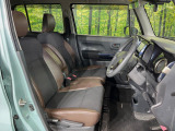 運転席シート廻りは使用感も少なく、良好な状態となっています。丁寧に使われていたことがよくわかりますね。