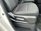 禁煙車です。シートの汚れも臭いもほとんど気になりません。