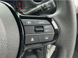 【アダプティブ・クルーズ・コントロール】予め設定した車速内でクルマが自動的に加減速。 前走車との適切な車間距離を維持しながら追従走行し、高速道路でのドライバーの疲労を軽減。「安全」をお求めください。