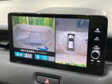 【全周囲カメラ】専用のカメラにより、上から見下ろしたような視点で360度クルマの周囲を確認することができます☆死角部分も確認しやすく、狭い場所での切り返しや駐車もスムーズに行えます。