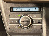 車内空調は&rdquo;AUTOエアコン&rdquo;にお任せ。運転に集中出来ますよ!
