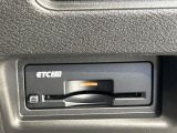 【ETC】高速道路の料金所をストレスなく通過!話題のスポットやサービスエリアに多い「スマートIC」利用時は必須のアイテムです。当店でセットアップを実施、ご納車当日からすぐにご利用いただけます!