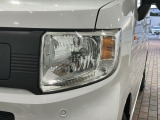 LEDヘッドライトは、点灯の瞬間から最大光量を発揮し、突然暗くなるトンネルなどでの安定感を高めます。