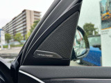 BMWを熟知したメカニックによる、360度の納車前点検。ドイツ本国と同様の教育・訓練を受けたメカニックが徹底的に点検、整備した後にお客様にお引渡しします。