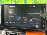 【ディスプレイオーディオ】お持ちのスマホやMP3プレイヤーとの無線接続で音楽再生が可能!コードで繋ぐわずらわしさも無く、手軽にお気に入りの音楽を楽しめます。