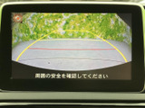 後方の状況を画面で確認できるので、狭い場所での駐車や、お出かけの際の取り回しがスムーズに行えます。安全運転をサポートする頼もしい機能です。