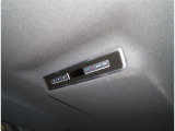 オートエアコン付車です。自動で温度と風量を設定する優れものです。