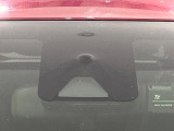 【トヨタセーフティセンス】走行中に前方の車両等を認識し、衝突しそうな時は警報とブレーキで衝突回避と被害軽減をアシスト。より安全にドライブをお楽しみいただけます。