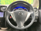 インテリアに合わせたデザインのステアリングは、運転される方のことも考え、運転しやすい形状、大きさです。是非一度、実際に触ってお確かめください。