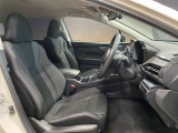 運転席も広々としており運転しやすい環境を実現しています☆室内クリーニングも実施済みです。