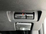 ETC車載器付きです♪高速道路をスイスイと通過!で、キャシュレス!クルマは料金所をノンストップで通過することができます☆