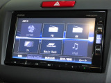 ナビゲーションは純正メモリーナビ(VXM-165VFi)を装着しております。AM、FM、CD、DVD再生、Bluetooth、音楽録音再生、フルセグTVがご使用いただけます。