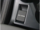 12V/120W対応のアクセサリーソケットを装備しています!スマートフォンの充電器やカー用品など、対応する電装品の電源として活用できる便利な装備です!!