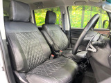 運転席シート廻りは使用感も少なく、良好な状態となっています。丁寧に使われていたことがよくわかりますね。