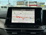 ハンズフリーフォン、VICS(FM多重)、ボイスコマンド、Bluetooth対応、USB接続、HDMI接続、Apple CarPlay ・ Android Auto 連携機能、AM/FMラジオ、NissanConnect サービス対応、iPod対応