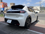 今にも走り出しそうな躍動感あふれるデザイン