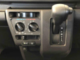 ATシフトで運転も楽々です。