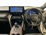 広々とした車内空間に優れた燃費性能。更にデザインも上質で人気のお車です!