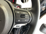 クルーズコントロールを装備しています。高速道路などで一定の速度で走ってくれるので運転が楽ですよ!速度を設定できますので、スピードの出しすぎにも注意できます。