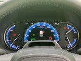 視認性の高いメーター類は、運転に必要な情報をドライバーへ的確に伝えます。洗練されたデザインが、快適なドライブをサポートします。