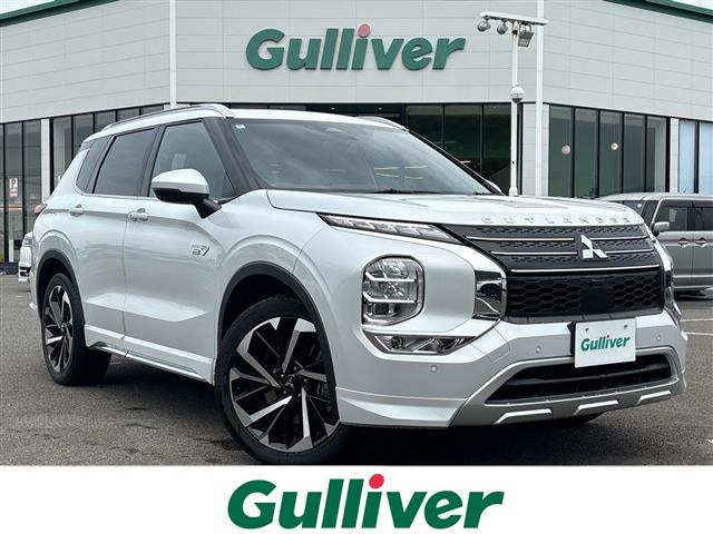 アウトランダー PHEV 2.4 P 4WD サンルーフ
