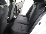 ゆとりある広々とした車内空間は、ドライブを始め買い物やレジャーなど、幅広く活躍します。一人でもみんなとでもお出かけを楽しみましょう!