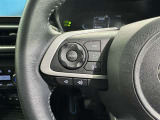 ステアリングスイッチ装備!運転しながら手元でオーディオの操作などができます。