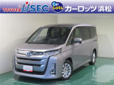 トヨタのミニバン・ノアです。低床&スライドドアで乗り降りしやすく、家族でのドライブにもピッタリ☆