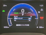 視認性のいいメーターを採用しており、快適なドライブをサポートします。
