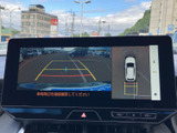 バックモニターで後方の状況を確認しやすく、狭い場所での駐車も安心です。安全な運転をサポートします。