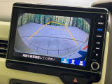 【バックカメラ】駐車時に後方がリアルタイム映像で確認できます。大型商業施設や立体駐車場での駐車時や、夜間のバック時に大活躍!運転スキルに関わらず、今や必須となった装備のひとつです!