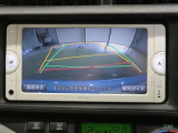 バックガイドモニターで、後方を確認しながら安心して駐車することができます。運転初心者も熟練者も必須の機能ですよ!