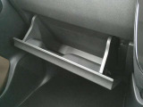 収納がたくさんあるので、車内をすっきりきれいに保てます。