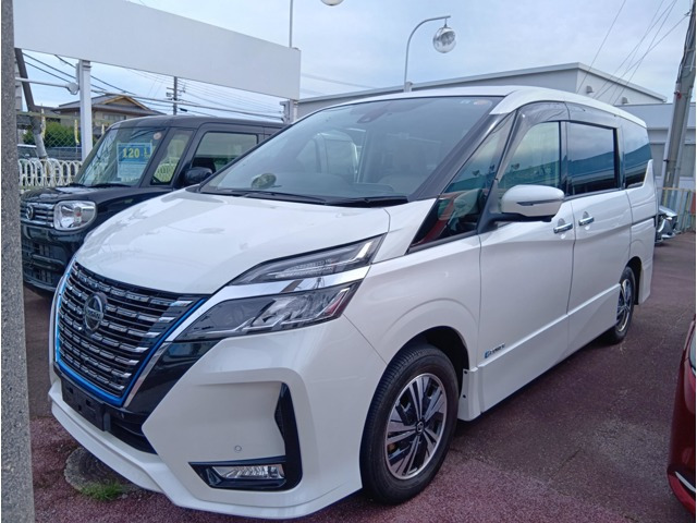 セレナ 1.2 e-POWER ハイウェイスターV