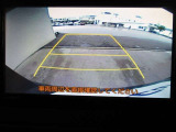 バックモニターで、後方を確認しながら安心して駐車することができます。運転初心者も熟練者も必須の機能です!