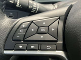 ステアリングスイッチ搭載!ハンドルひとつで手を離さなくても運転中視線をそらさなくても操作が出来て便利です♪