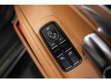 認証整備工場完備(認証番号4-6210)。各車種に精通した専門のマイスターメカニックがお客様のカーライフを徹底サポート!4基のリフトと各メーカー対応のテスター完備、日常メンテから車検までお任せ下さい!