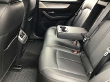 2列目シートも人間工学に伴った構造になっております☆長時間乗車しても疲れにくくなっておりますのでぜひ一度乗ってご体感ください!