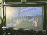 停車中にエンターテイメントを楽しめるTV機能。待ち時間や休憩時間に、動画や番組を視聴できます。