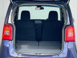 普段のお買い物や通勤、送迎等に十分な荷室スペースを確保しております。セカンドシートを倒すと、大きな荷物の積載も可能です♪