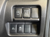 【パワースライドドア】スマートキーや運転席のスイッチでスライドドアの開閉が可能♪電動だから力を入れてドアを開ける必要が無く、小さいお子様でも、重い荷物を持っている時もラクに開け閉めできます♪