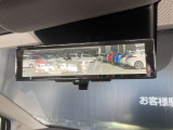スマートルームミラー・後部座席に人が座っている時や、荷物が多い際でも後方確認がしやすいです。