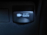 あると便利なAC100V電源付き。